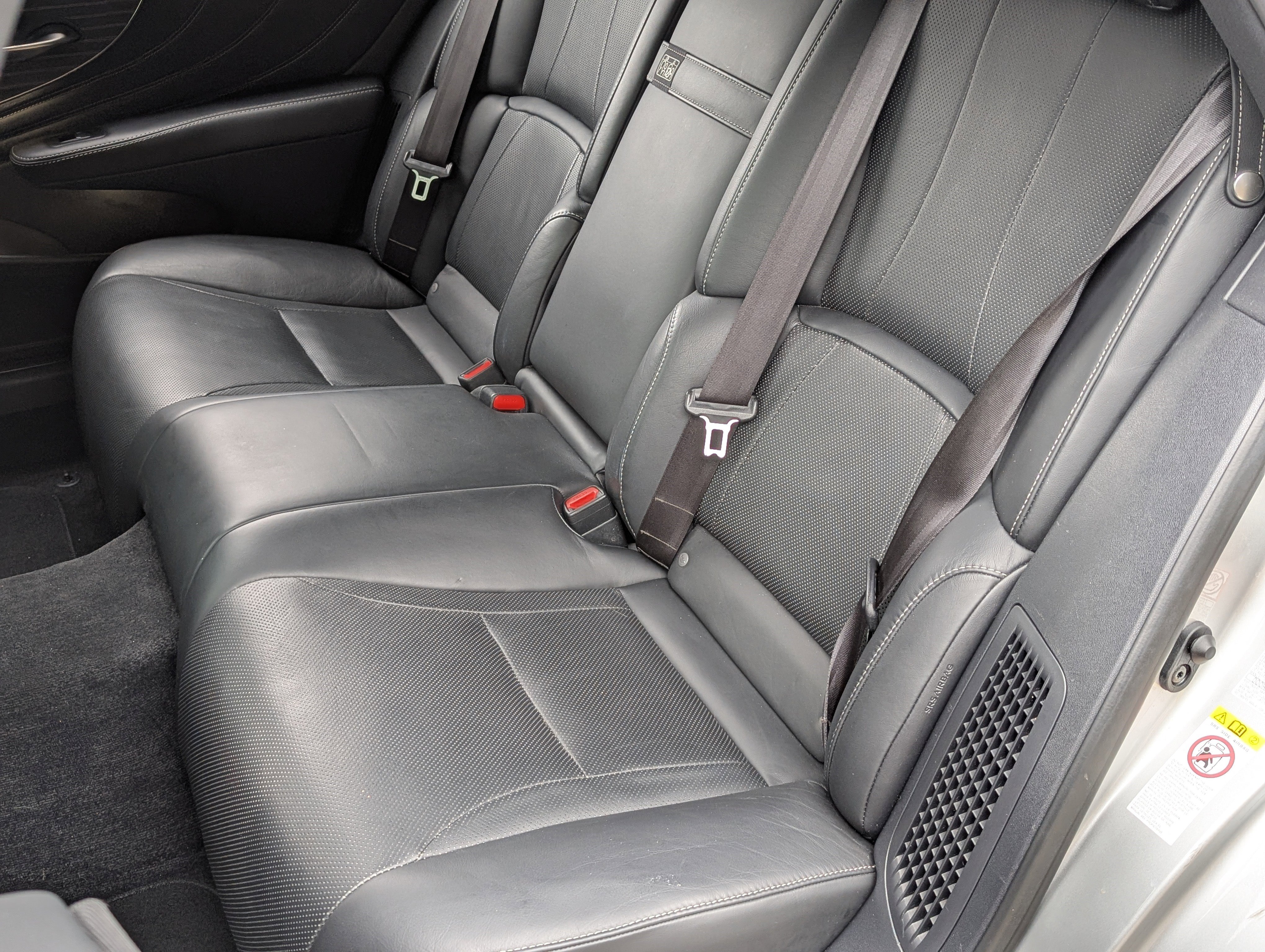 Used 2019 Lexus LS 500h AWD image 18