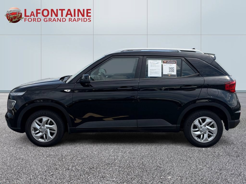 Used 2020 Hyundai Venue SEL FWD image 4