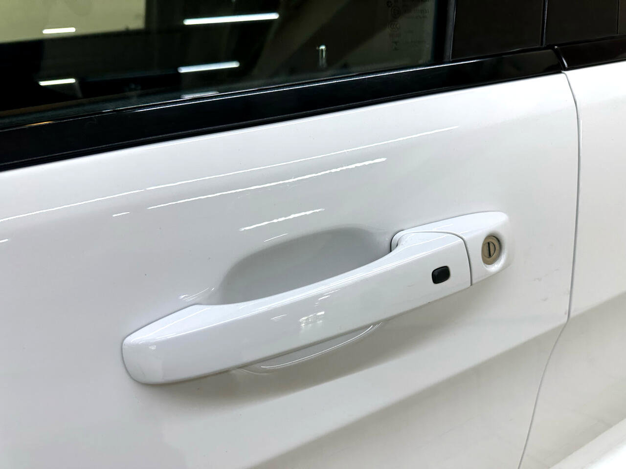 Used 2022 Jeep Grand Cherokee Laredo X image 14