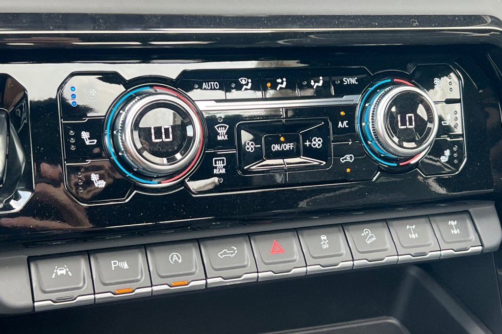 New 2026 GMC Sierra 1500 AT4X w/ AT4X AEV Edition image 16