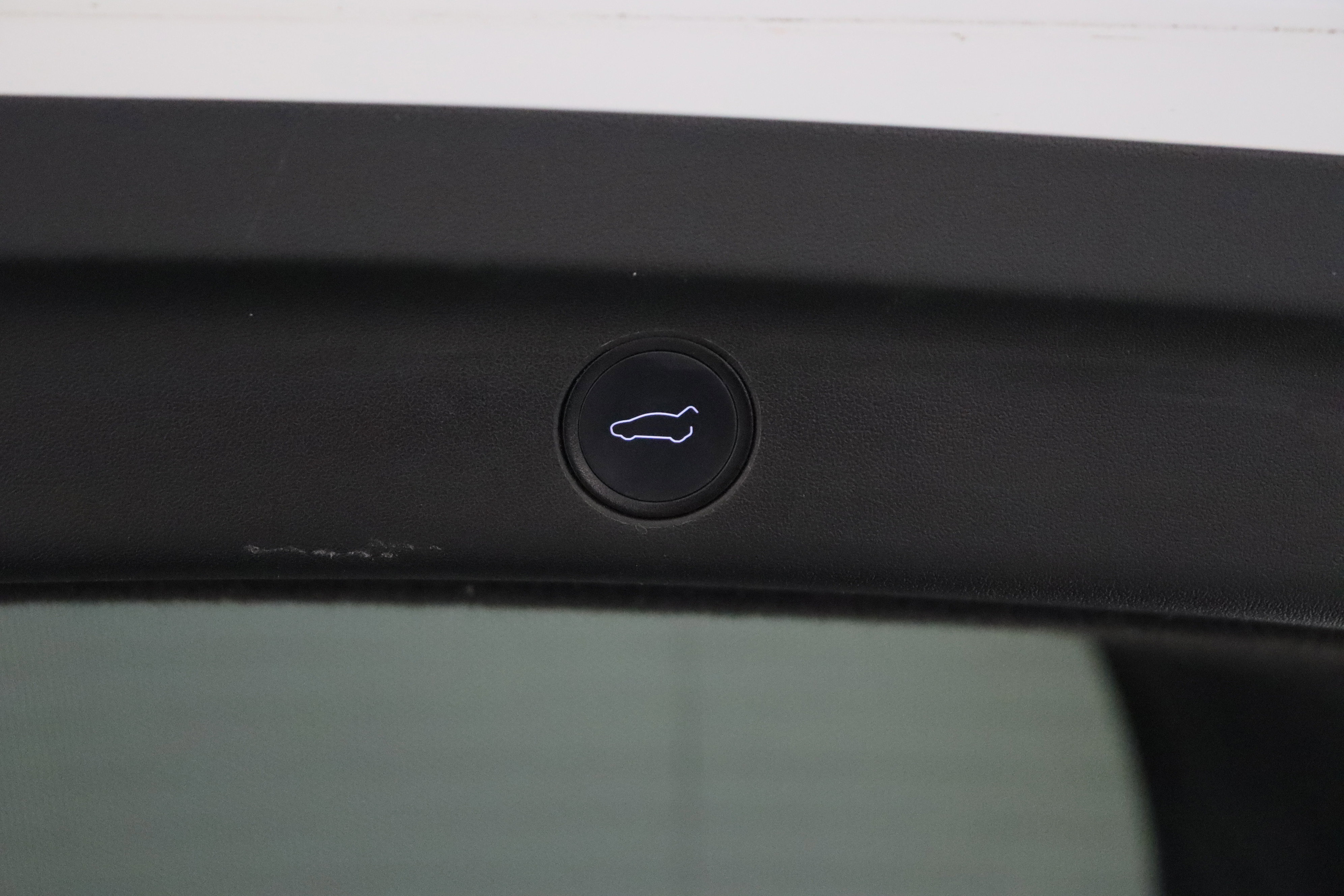 Used 2021 Tesla Model Y Performance image 31