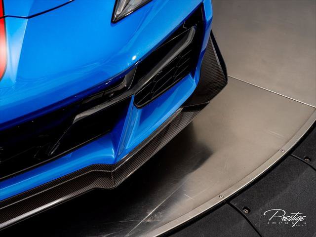 Used 2025 Chevrolet Corvette Z06 w/ Z07 Performance Package RWD image 6
