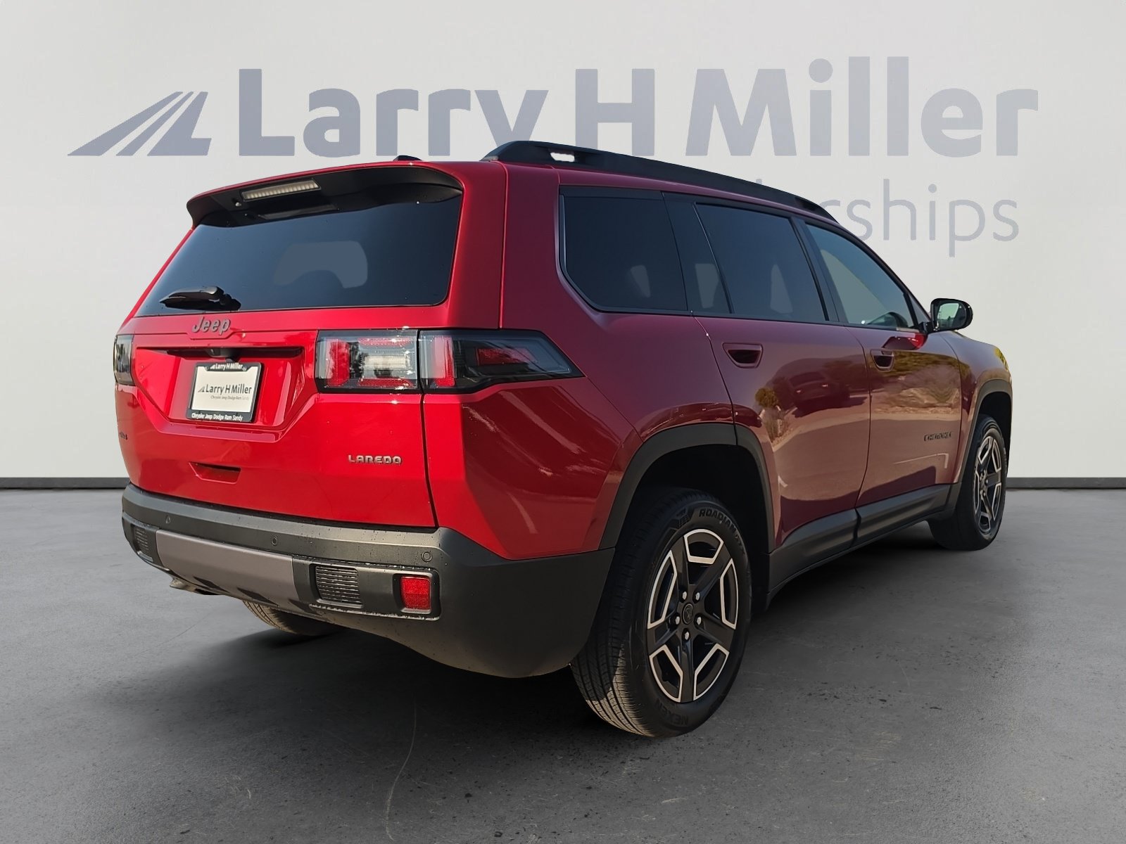 New 2026 Jeep Cherokee Laredo AWD/4WD image 5