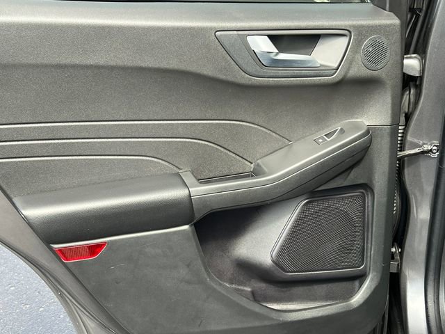 Certified 2024 Ford Escape ST-Line Elite w/ Premium Technology Package image 35
