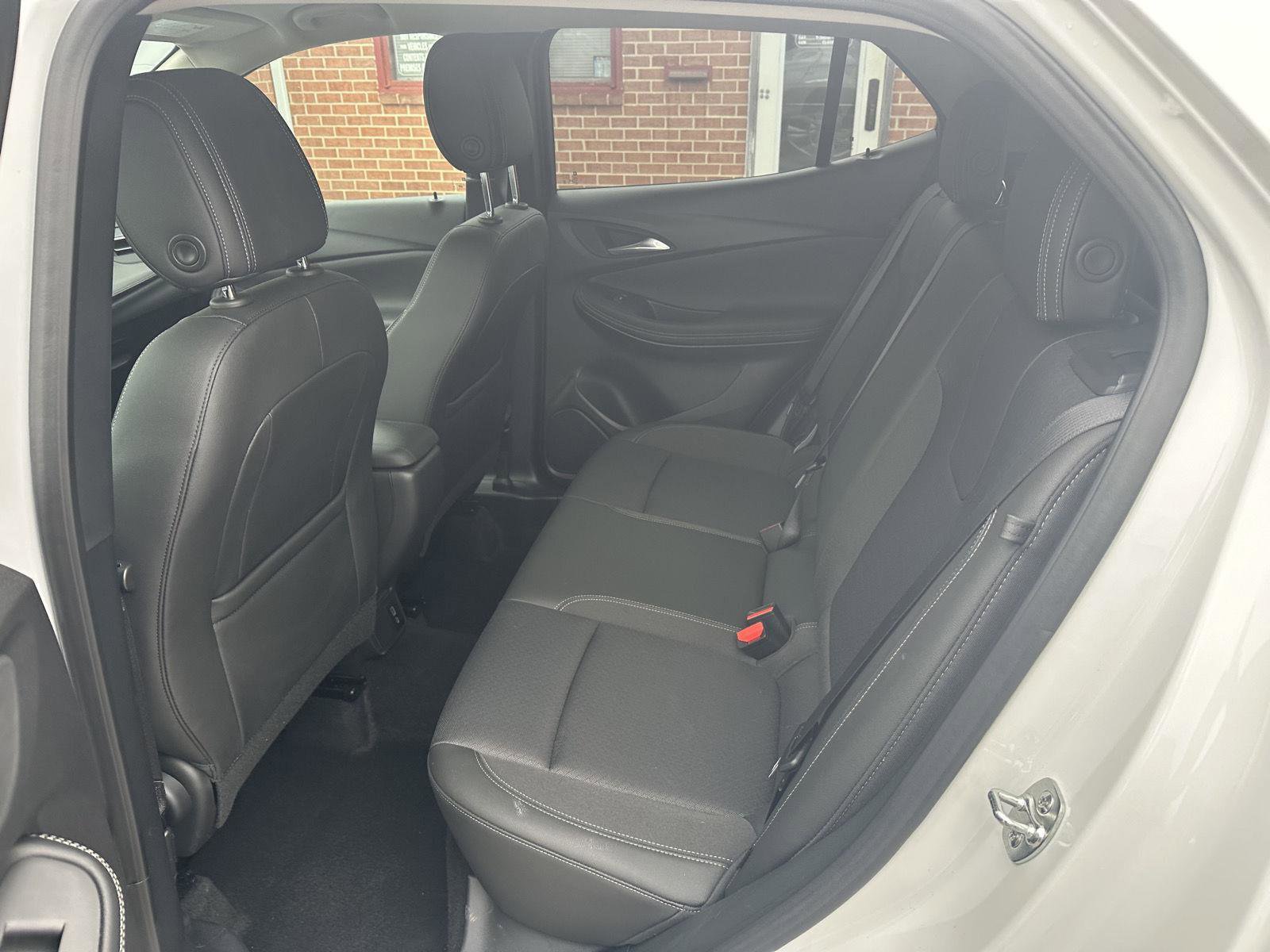 Used 2025 Buick Encore GX Preferred image 15