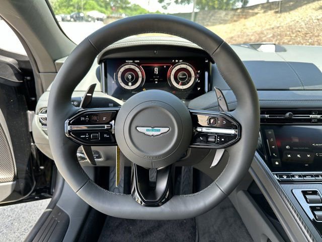 Used 2024 Aston Martin DB12 image 11
