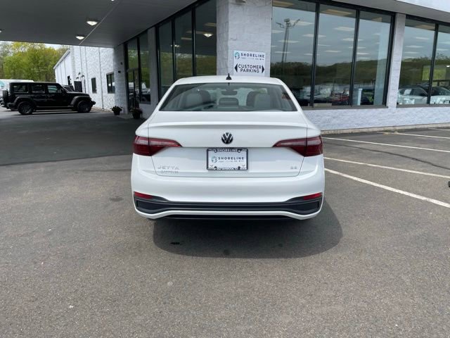 Used 2023 Volkswagen Jetta SE w/ Panoramic Sunroof Package FWD image 7