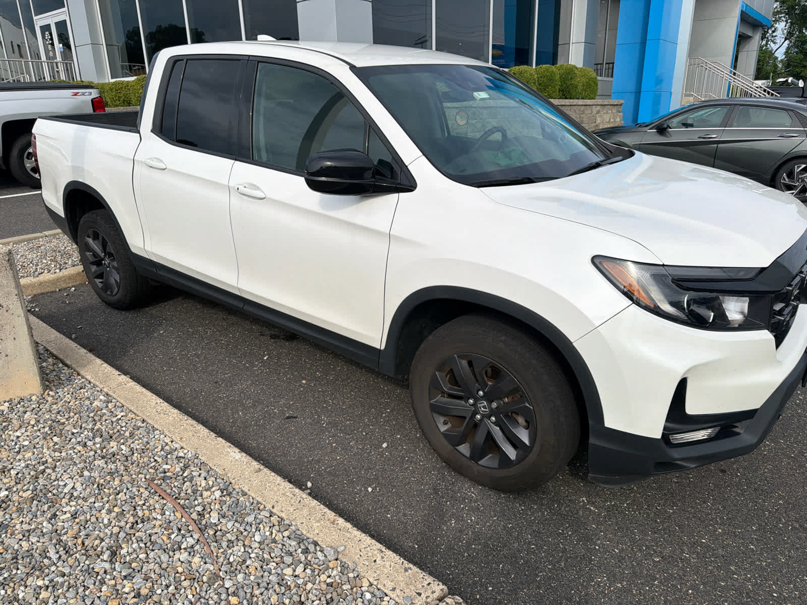Used 2024 Honda Ridgeline Sport image 2