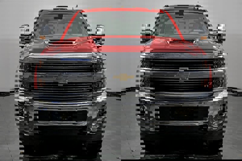 Used 2018 Chevrolet Silverado 3500 LTZ w/ Duramax Plus Package image 4