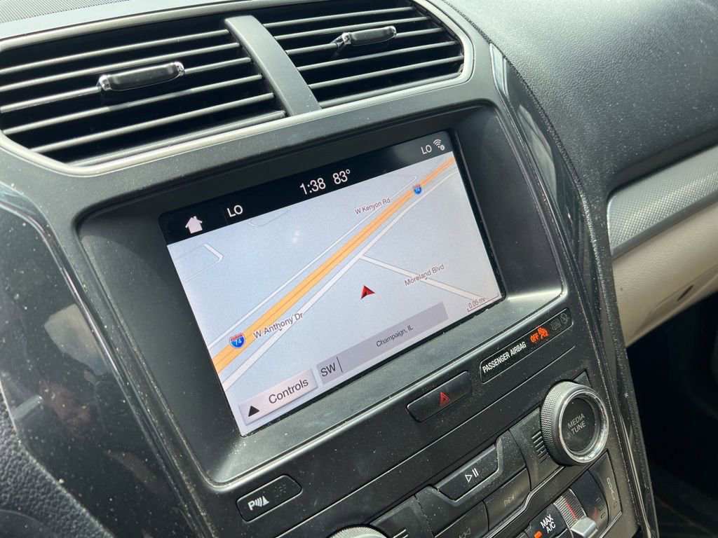 Used 2019 Ford Explorer XLT w/ Equipment Group 202A FWD image 5