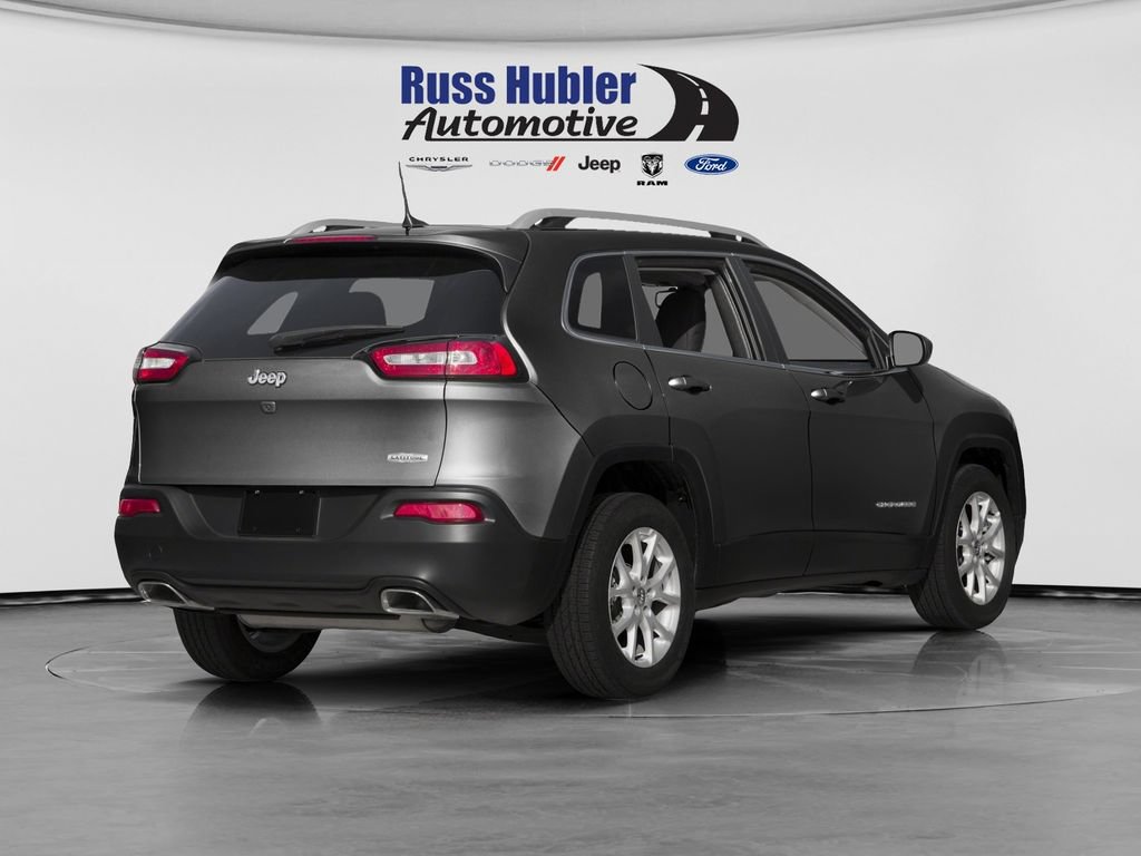 Used 2016 Jeep Cherokee Latitude AWD/4WD image 2