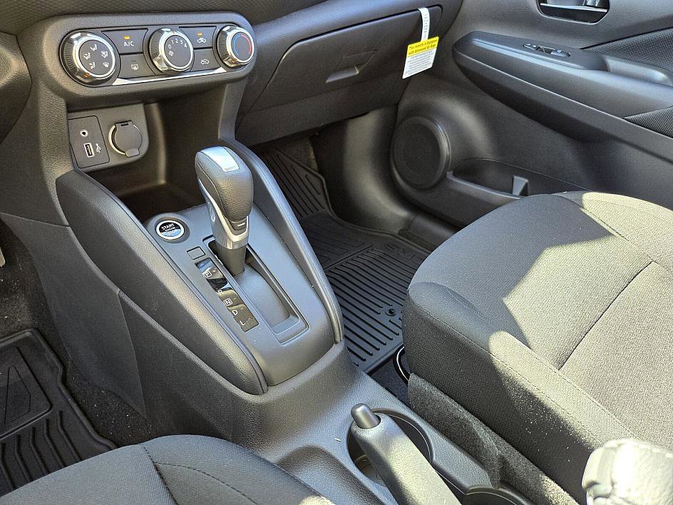 New 2025 Nissan Kicks S image 15