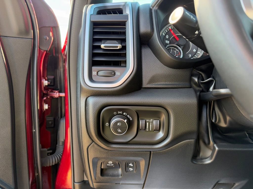 Used 2025 RAM 1500 Big Horn AWD/4WD image 20