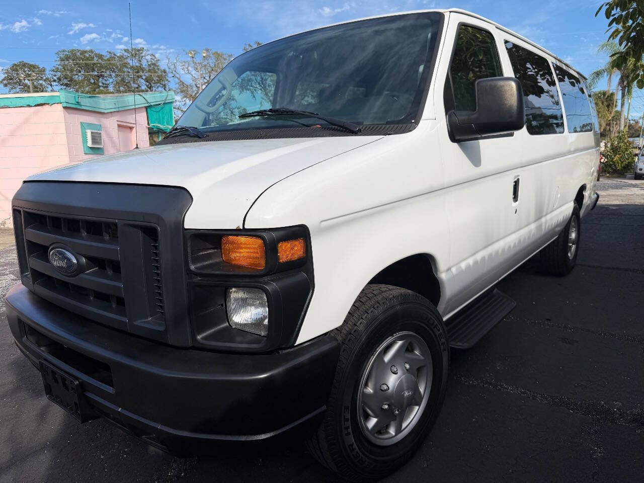 Used 2013 Ford E-350 and Econoline 350 XL w/ PWR Windows & Locks Group image 15