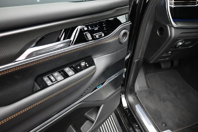 New 2026 Jeep Grand Wagoneer Summit AWD/4WD image 12