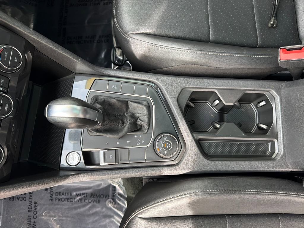 Used 2019 Volkswagen Tiguan SE w/ Panoramic Sunroof Package image 23