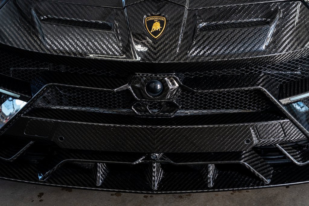 Used 2022 Lamborghini Urus image 18