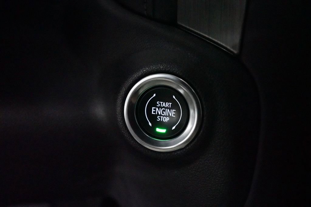 Used 2021 GMC Sierra 3500 Denali w/ Denali Ultimate Package image 30