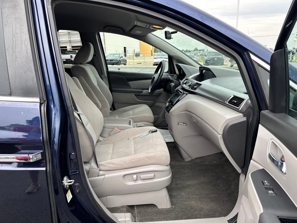 Used 2016 Honda Odyssey EX image 35