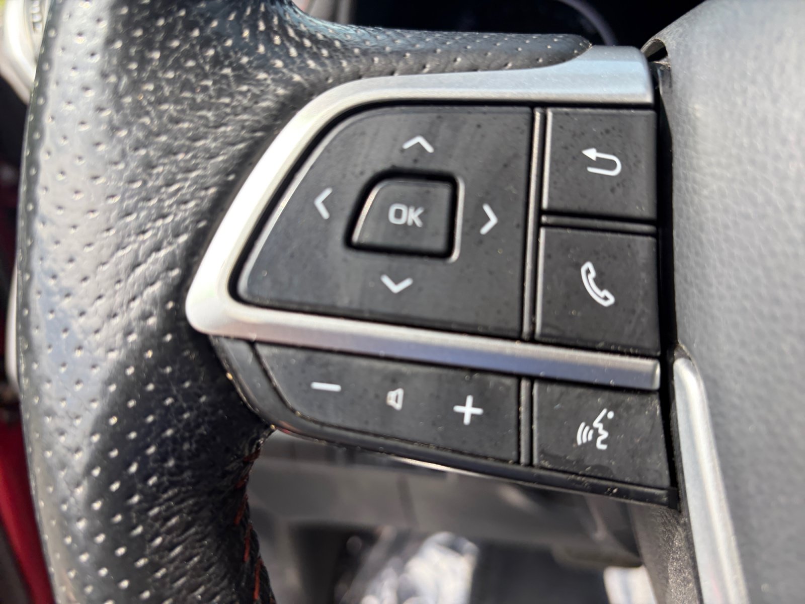 Used 2022 Toyota Sienna XSE w/ XSE Plus Package AWD/4WD image 17