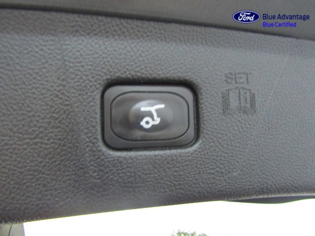 Certified 2024 Ford Edge Titanium AWD/4WD image 28