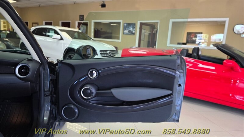 Used 2011 MINI Cooper S FWD image 12