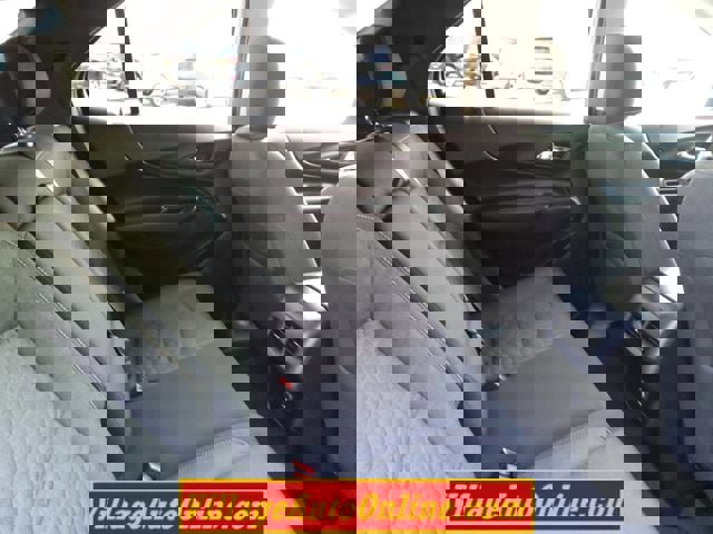 Used 2019 Chevrolet Equinox LT image 36