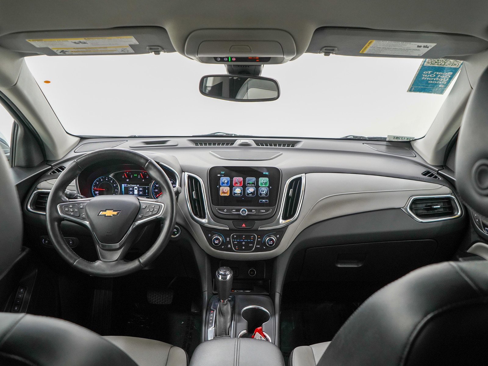 Used 2018 Chevrolet Equinox Premier w/ Infotainment II Package AWD/4WD image 14