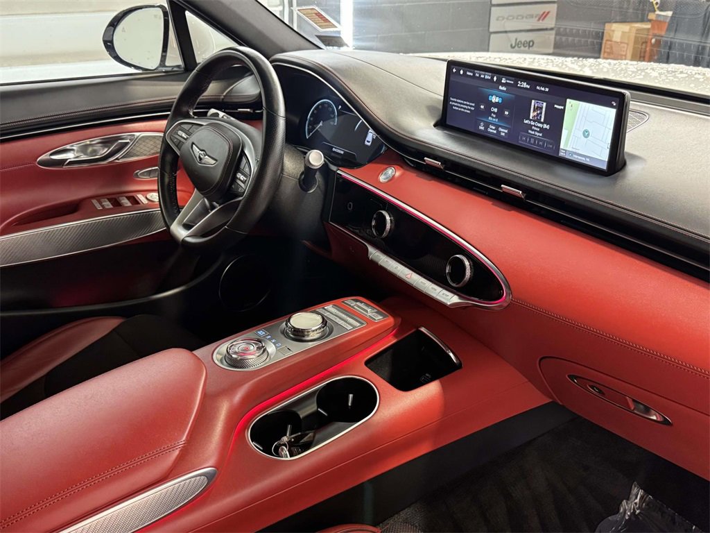 Used 2023 Genesis GV70 2.5T w/ Sport Prestige Package image 10