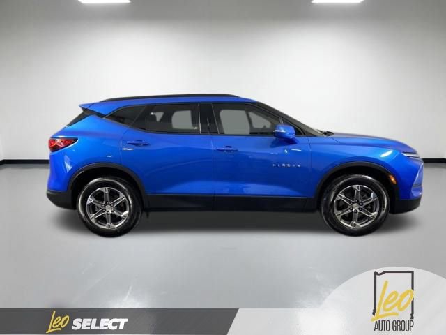 Used 2024 Chevrolet Blazer LT FWD image 7