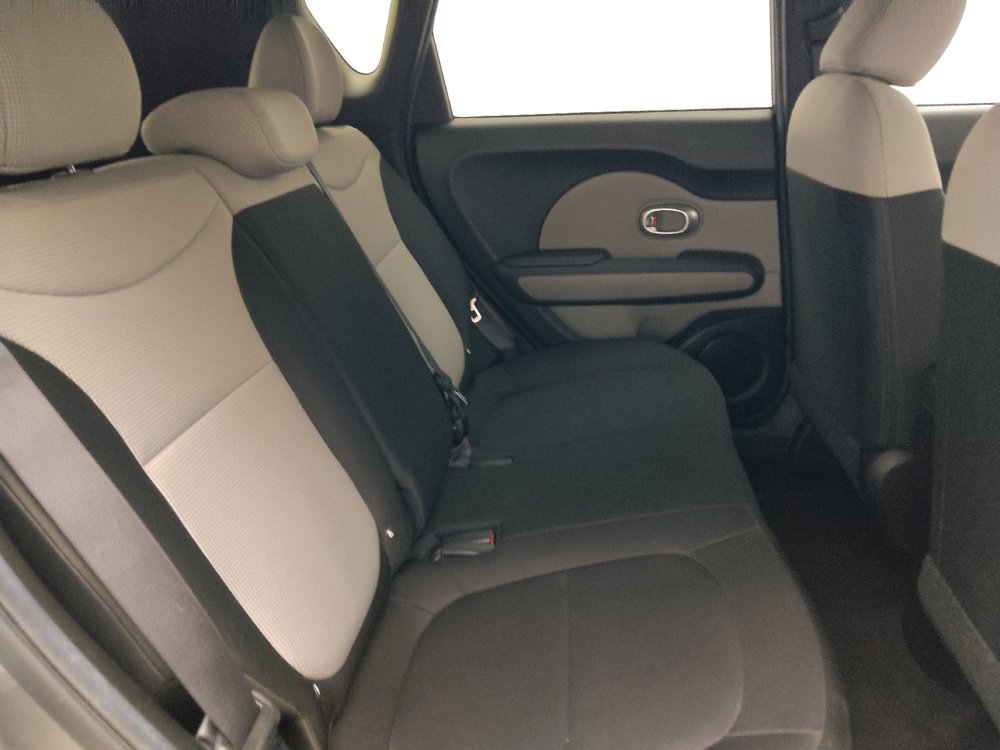 Used 2015 Kia Soul FWD image 19