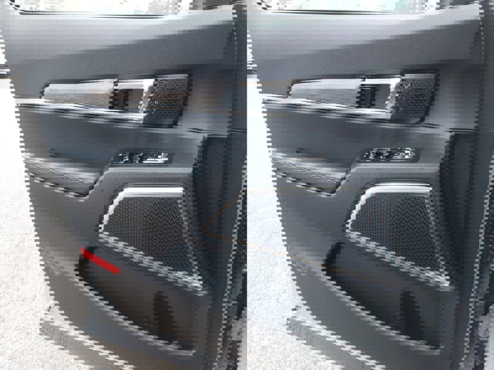 Used 2022 Kia Telluride SX w/ SX Prestige Package image 28