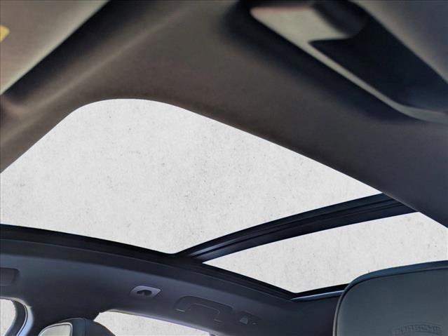 Certified 2025 Porsche Macan image 27