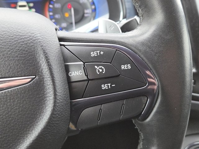 Used 2016 Chrysler 200 S image 5