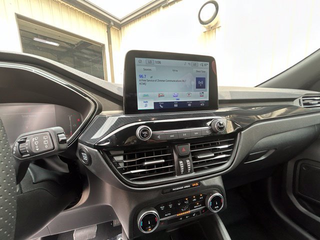 Used 2025 Ford Escape ST-Line Select AWD/4WD image 24