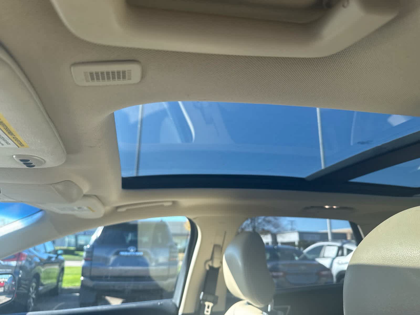 Used 2019 Ford Edge SEL w/ Equipment Group 201A AWD/4WD image 17