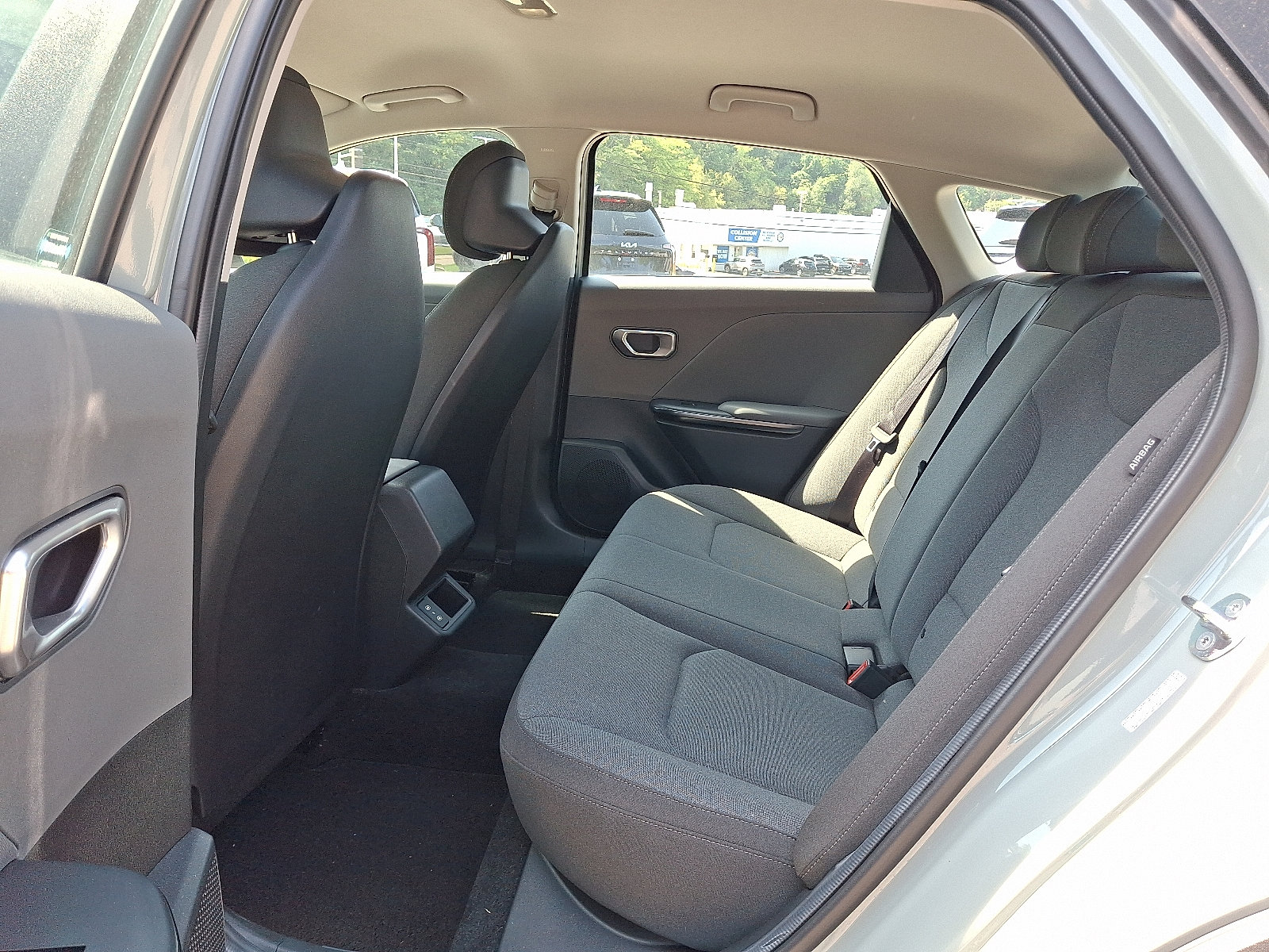 Used 2025 Kia K4 FWD image 10