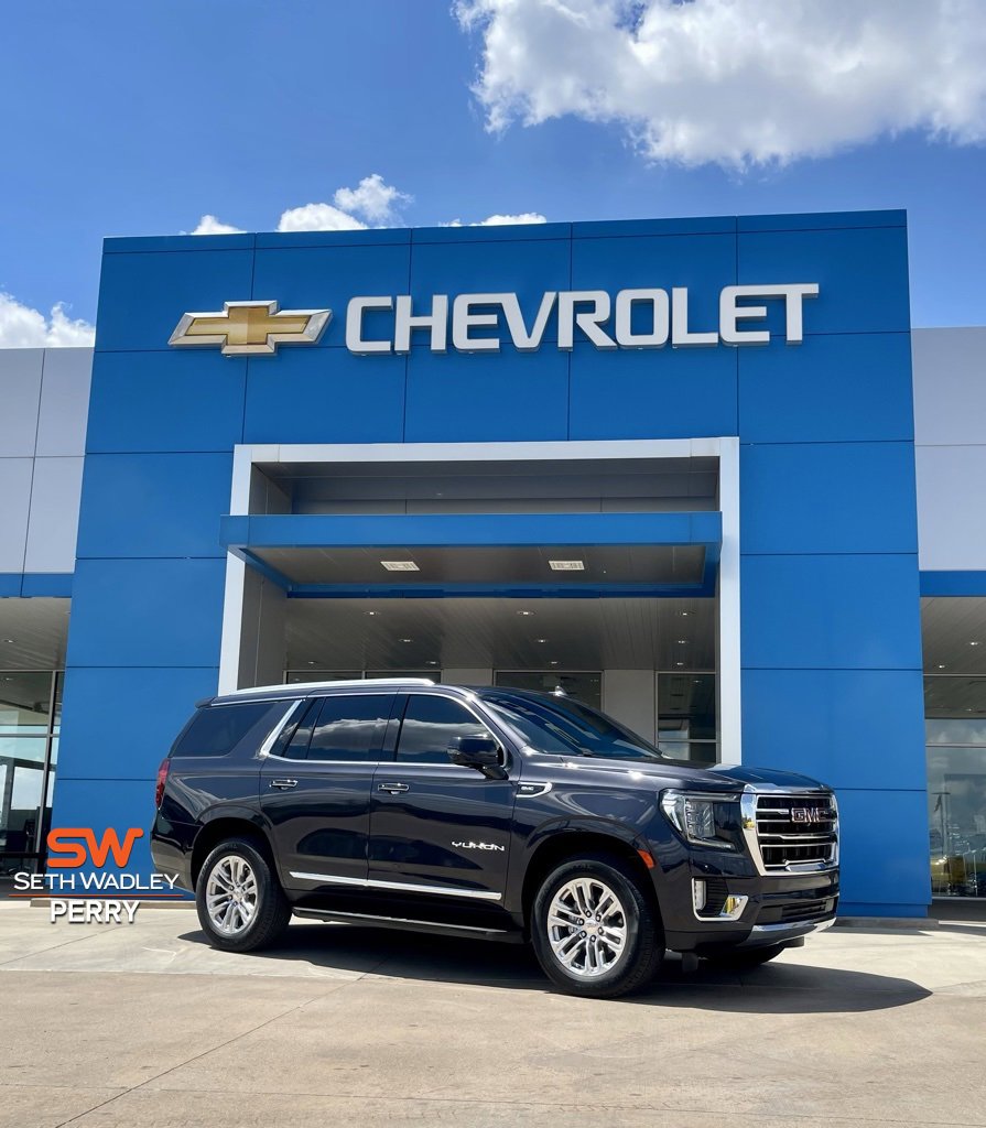Used 2023 GMC Yukon SLT w/ SLT Luxury Package image 1