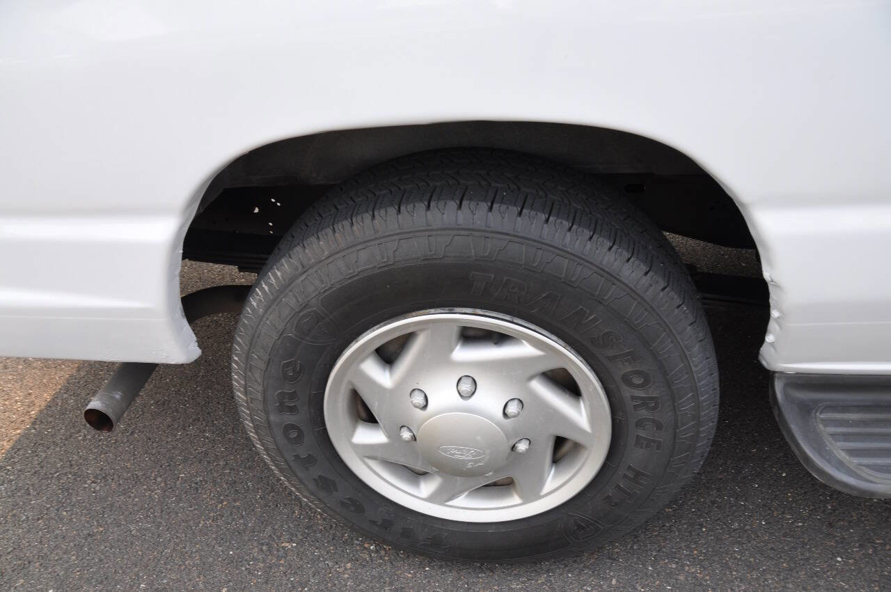 Used 2013 Ford E-250 and Econoline 250 Extended w/ PWR Group image 17