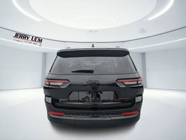 Used 2023 Jeep Grand Cherokee L Laredo AWD/4WD image 4