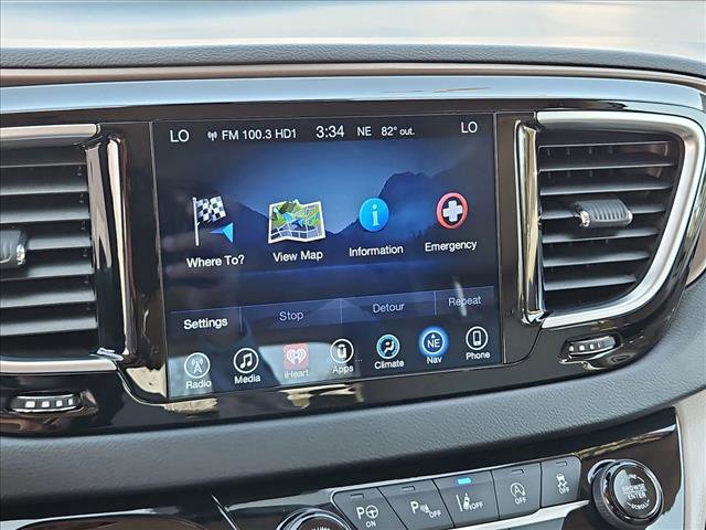 Used 2017 Chrysler Pacifica Touring-L Plus image 13