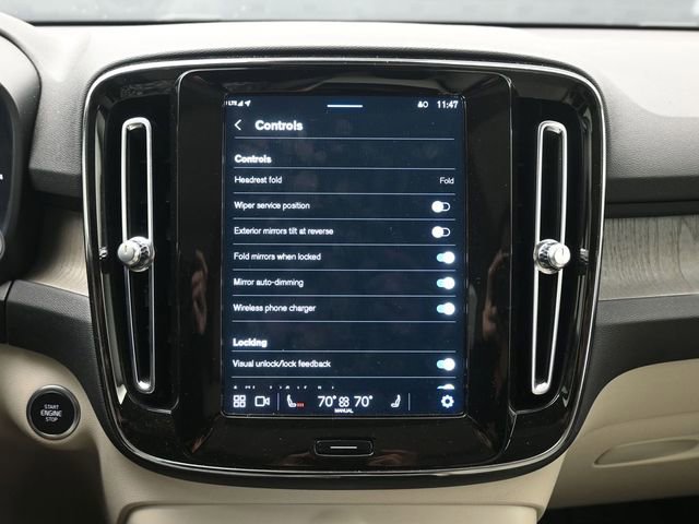 Used 2023 Volvo XC40 B5 Plus w/ Protection Package Premier image 16