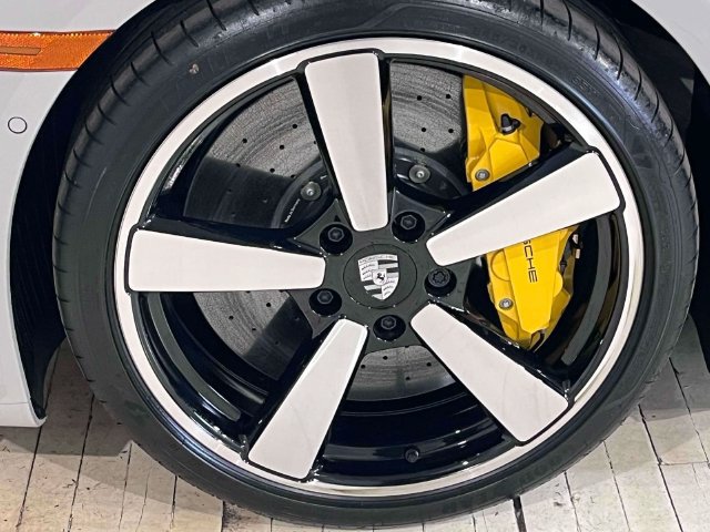 Certified 2026 Porsche 911 Targa 4S AWD/4WD image 12