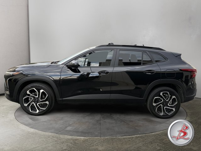 Used 2024 Chevrolet Trax RS w/ Driver Confidence Package image 4