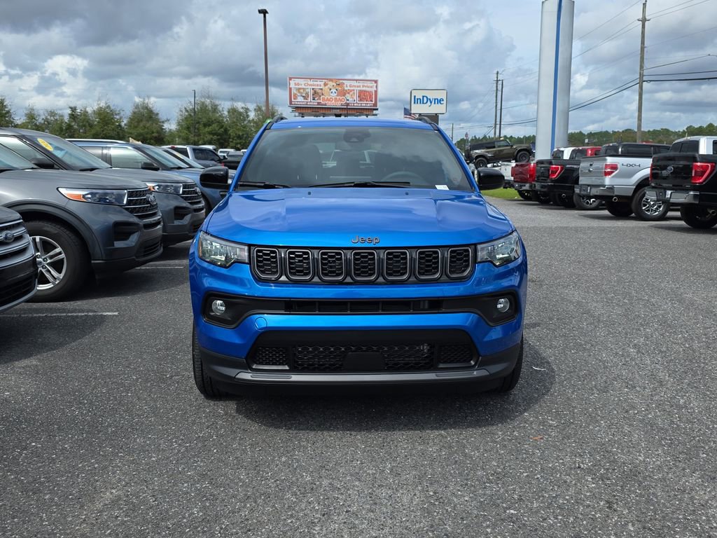Used 2026 Jeep Compass Latitude image 10