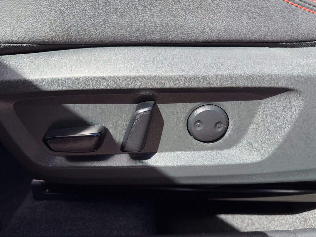 Used 2026 Nissan Rogue SV AWD/4WD image 21