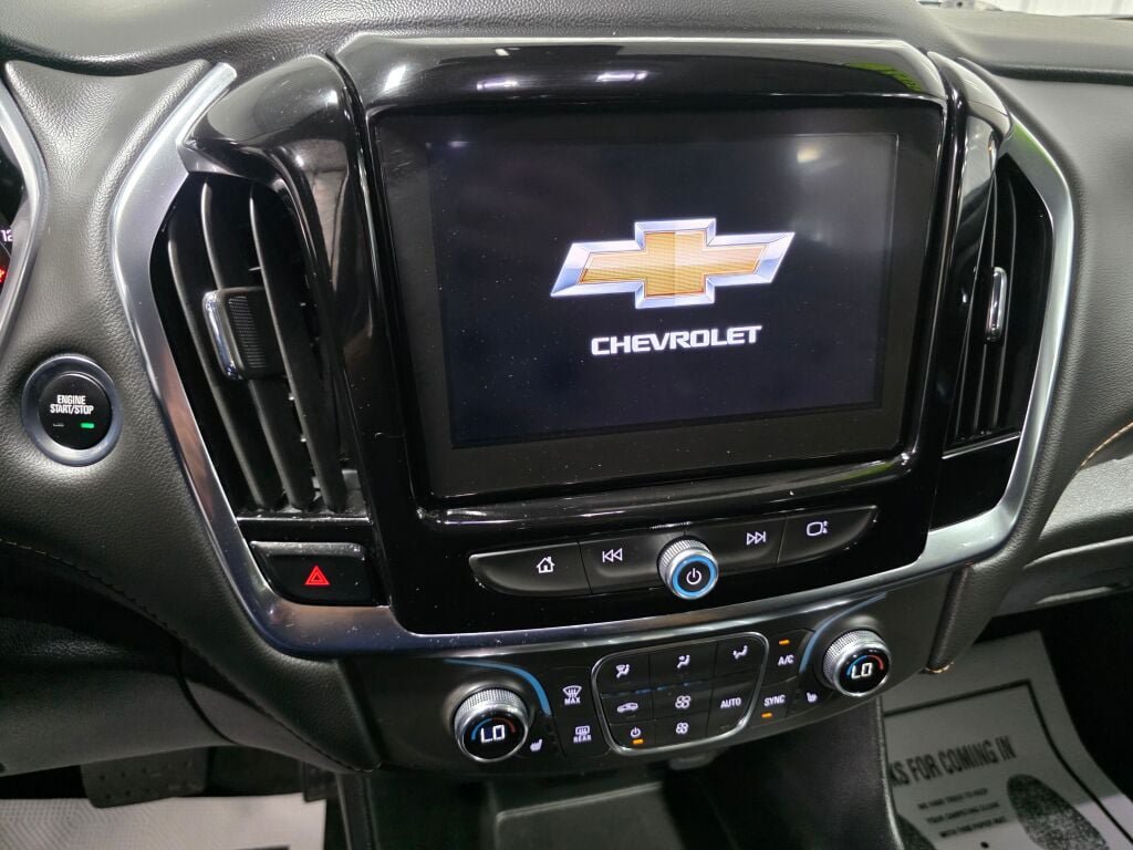 Used 2021 Chevrolet Traverse LT AWD/4WD image 12