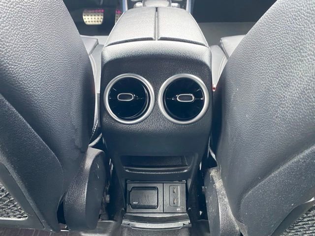 Used 2021 Mercedes-Benz GLB 35 AMG 4MATIC image 42