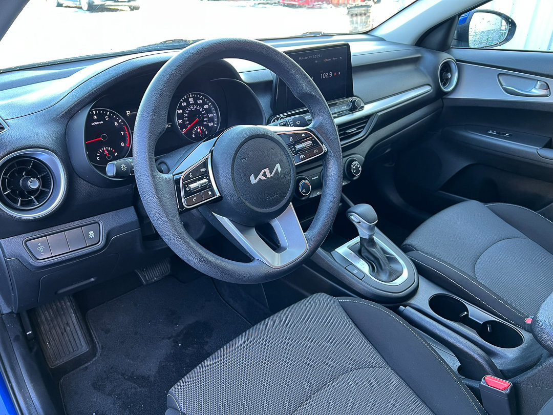 Used 2023 Kia Forte LXS image 12