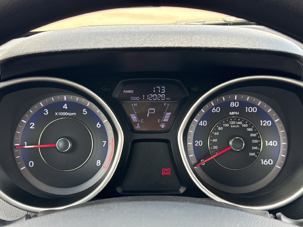 Used 2013 Hyundai Elantra FWD image 17